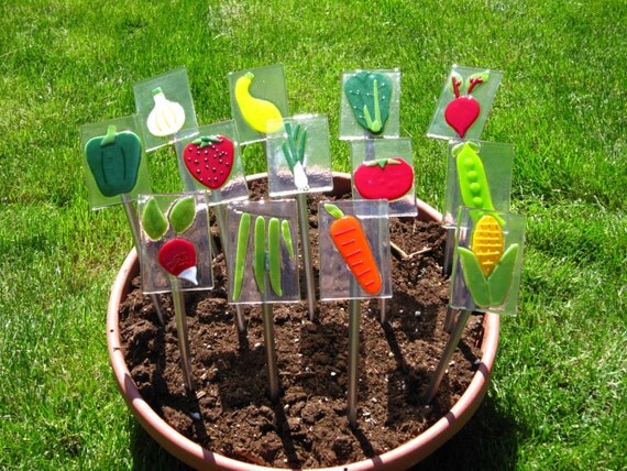Vegetable Garden Markers by SlateGlass on Etsy