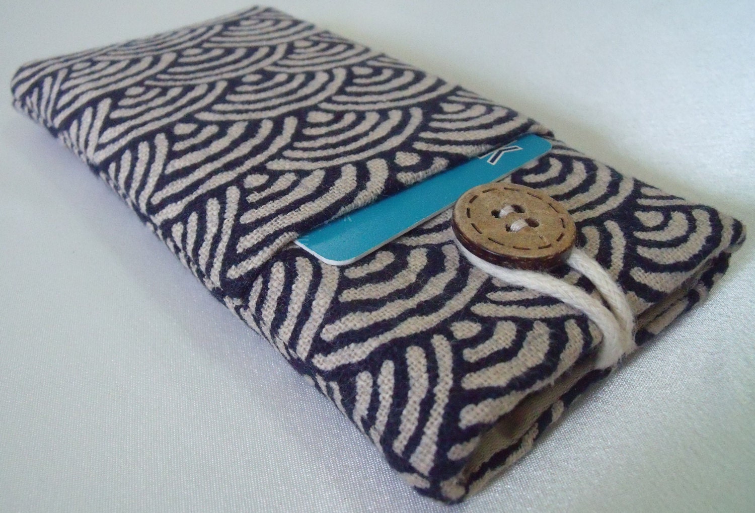 iPhone 5 sleeve / iPhone 5 pouch / iPhone 5 cover with pocket & button - Japanese Sashiko waves indigo cotton