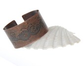 Rustic jewelry, etched copper bangle, cuff bracelet, floral ornament, wide bracelet, metalwork, retro jewlery