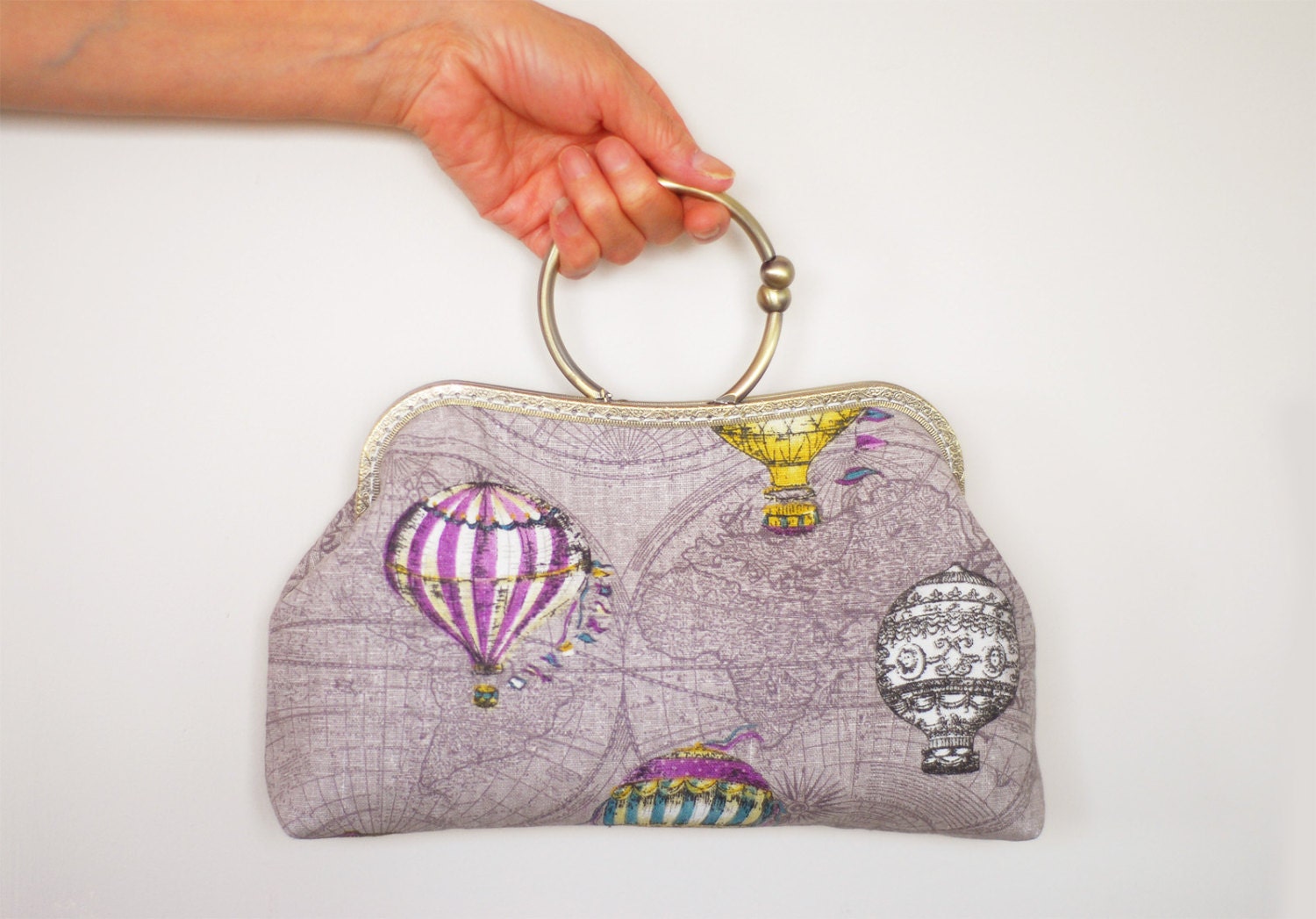 Hot Air Balloon Clutch Bag (Cosmetic Case, Makeup Pouch, Travel Bag, Bag Belt)