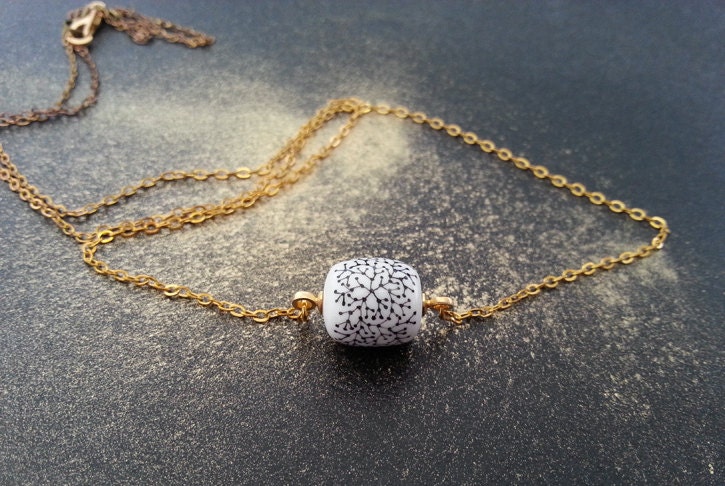 Necklace pearl "neurons flowers"