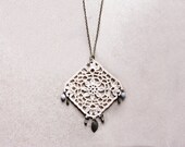 Pendant necklace long beige ecru floral necklace spring jewelry - loukippi