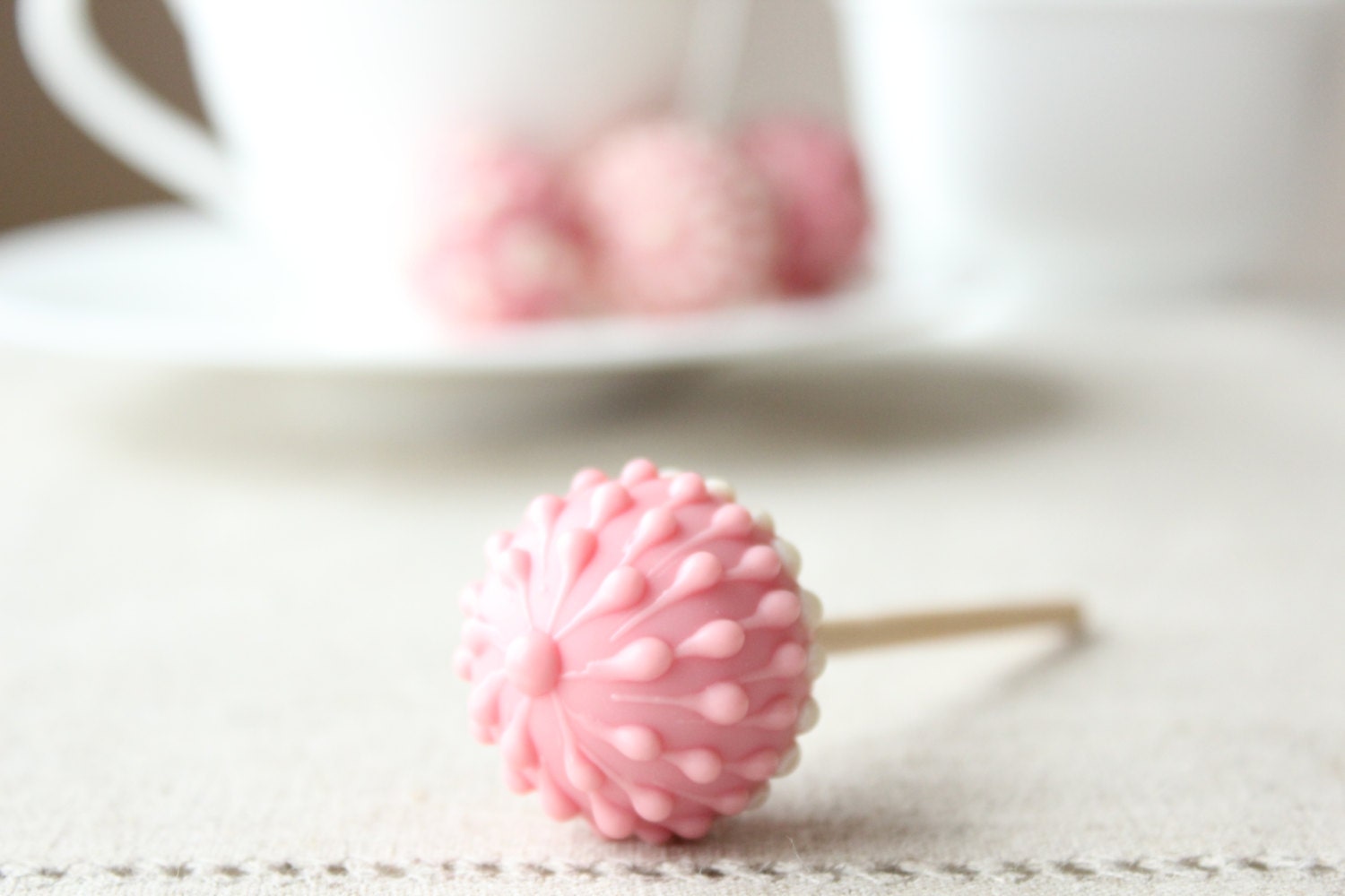 Marc De Champagne Strawberry Champagne Chocolate Lollipops