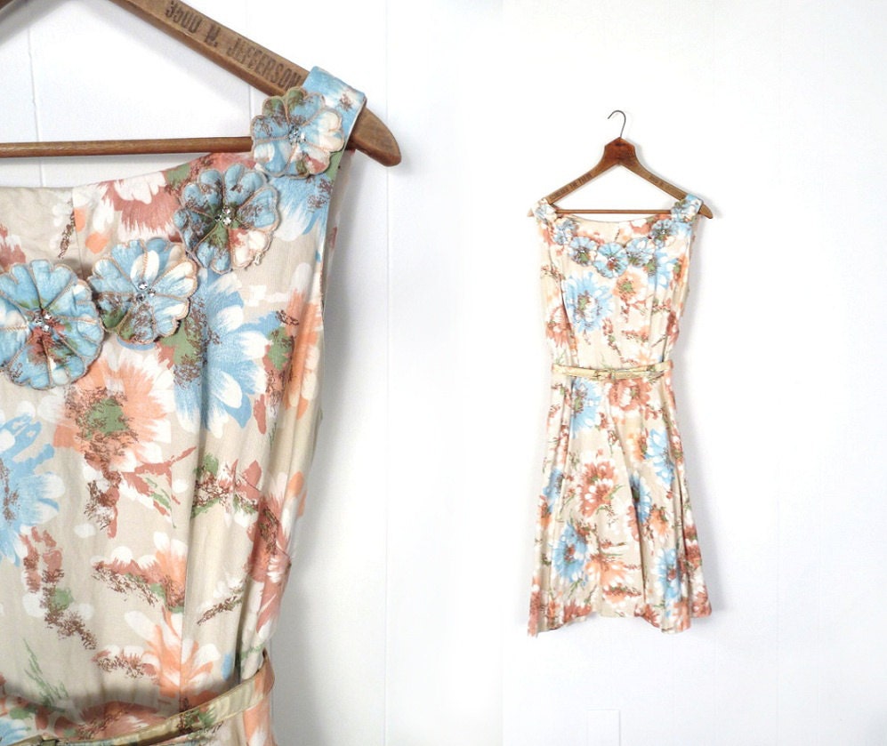 Vintage 50s Dress / 1950s Floral Dress / Rhinestone Rosettes / Medium M - SmallEarthVintage