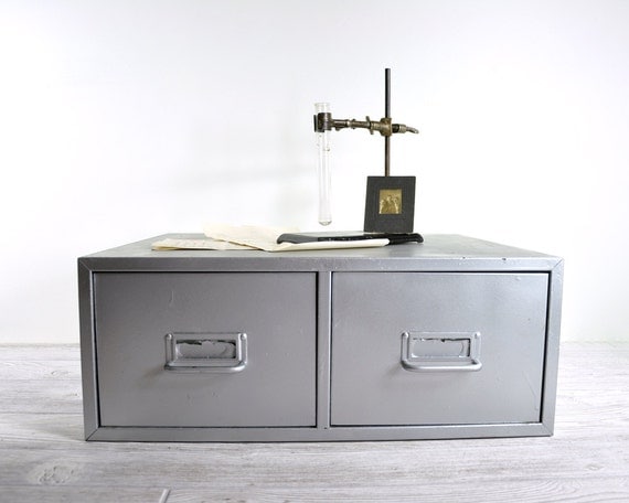r e s e r v e d Vintage Metal File / by havenvintage