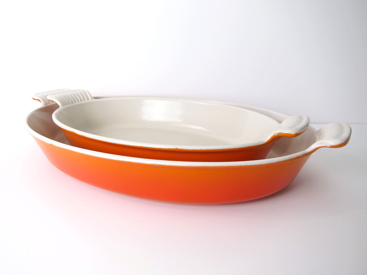 Le Creuset Au Gratin 36 & 28 Pans Nesting Oval by ObjectOfBeauty