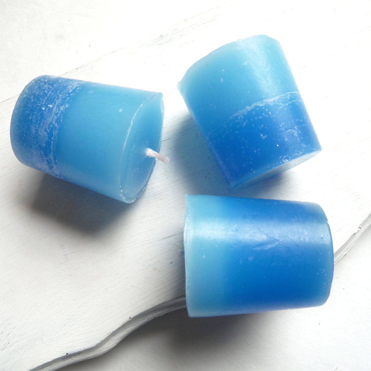 3 Blue Votive Candles, Citrus and Ozone, CK One Type - Mylana