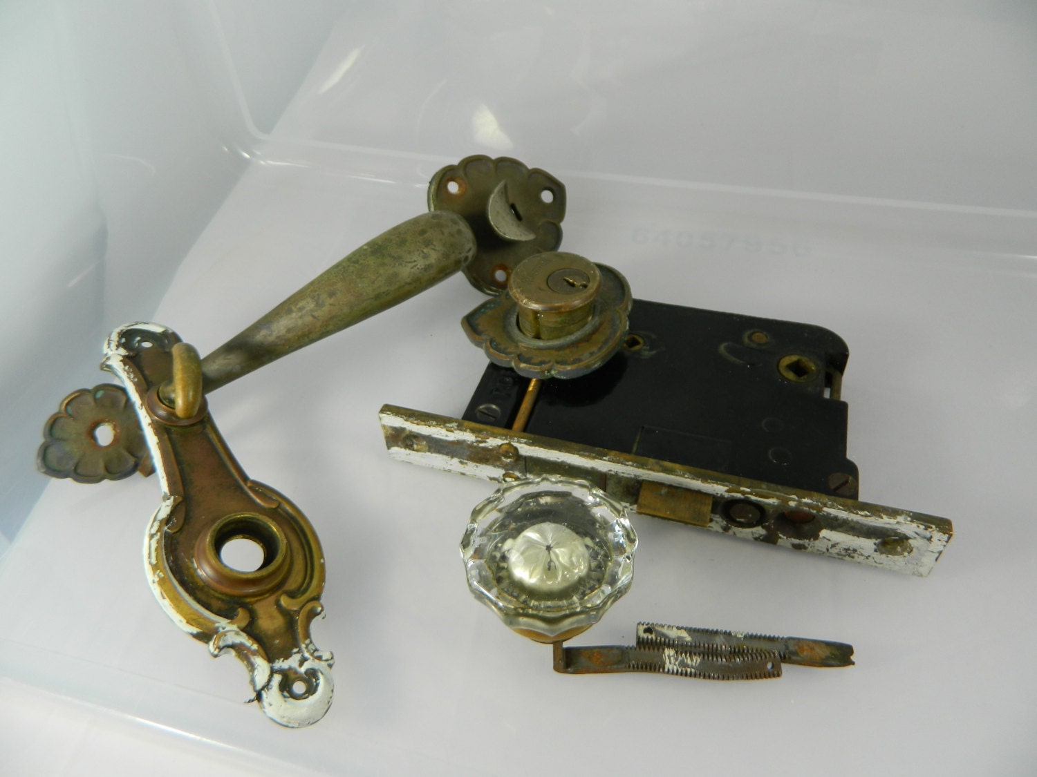 Vintage Thumb Latch Door Handle and Lock Set by 3sisterstreasures