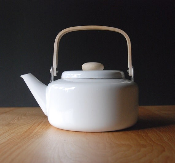 Vintage White Enamel Tea Kettle with Wooden by DipperVintage
