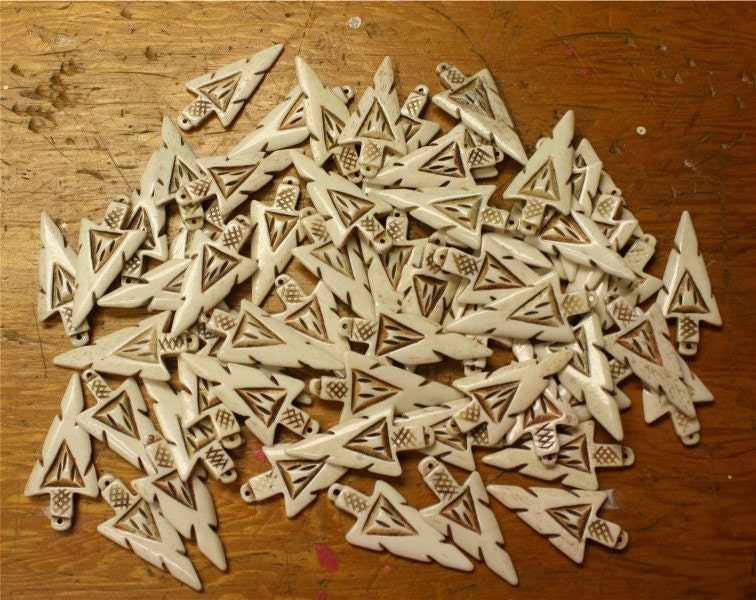 Items Similar To 50 Bone Carved Arrowheads With Detail On Etsy