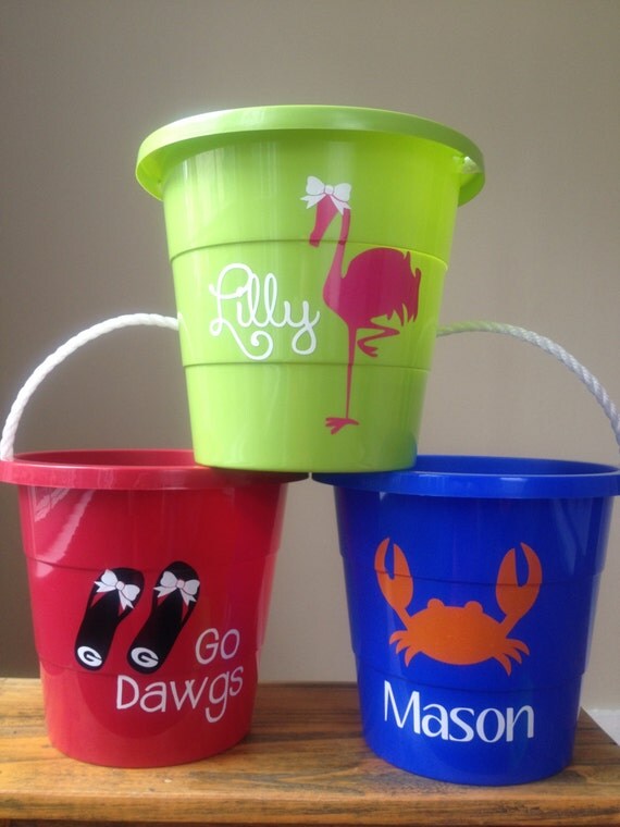 Items similar to Personalized Sand Bucket with Rope Handle on Etsy