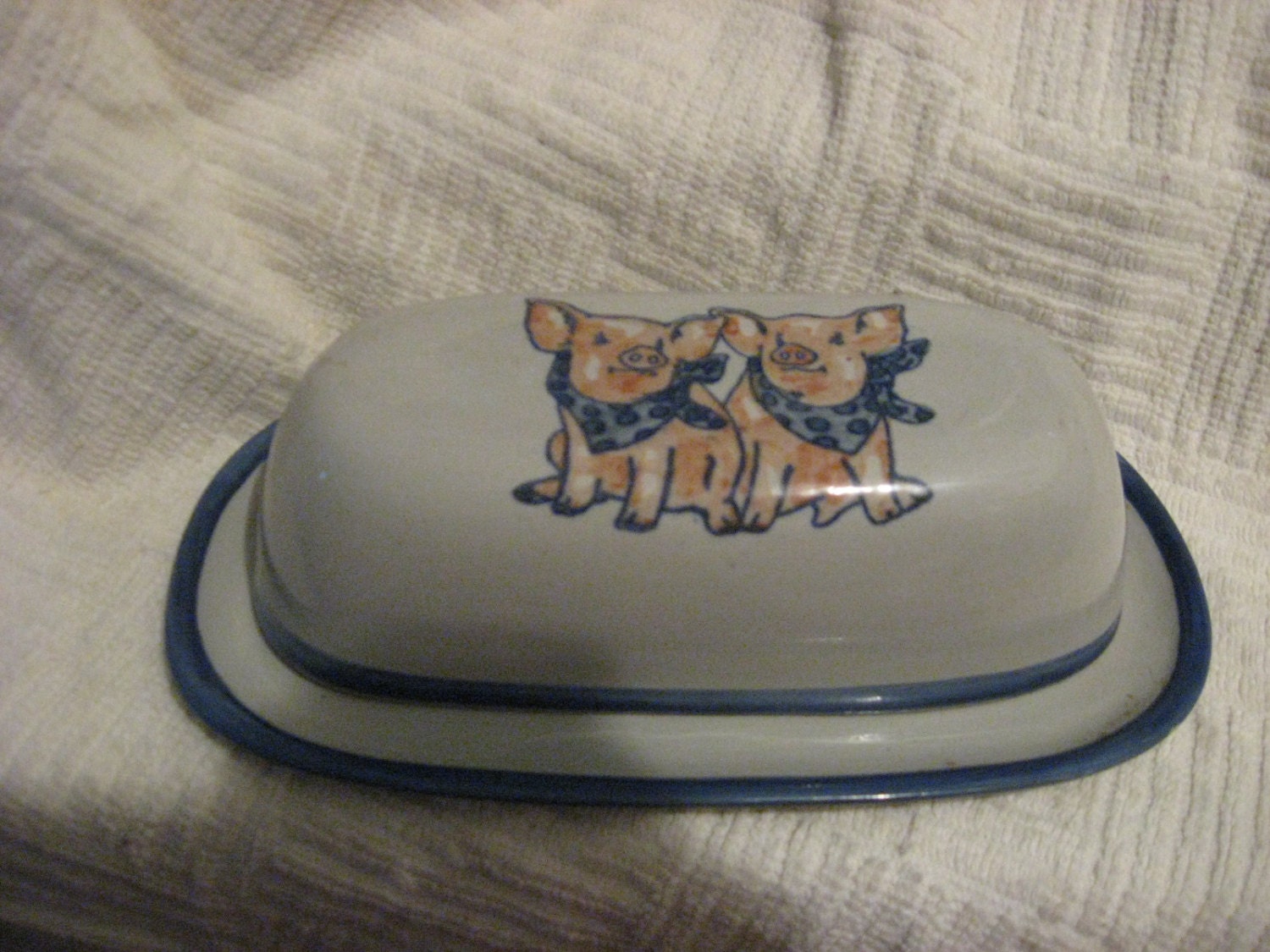 Louisville stoneware PIG BUTTER DISH piggies precious by Jimmtyre