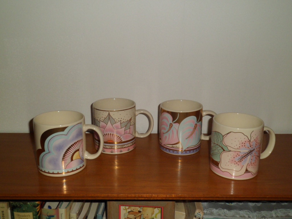 Vintage Laurel Burch 1980s coffee mug Set