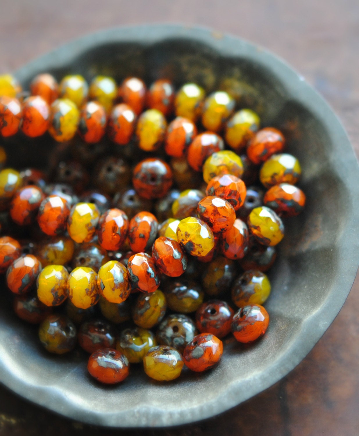 10 Bush Fire - Czech Glass Rondelle Beads