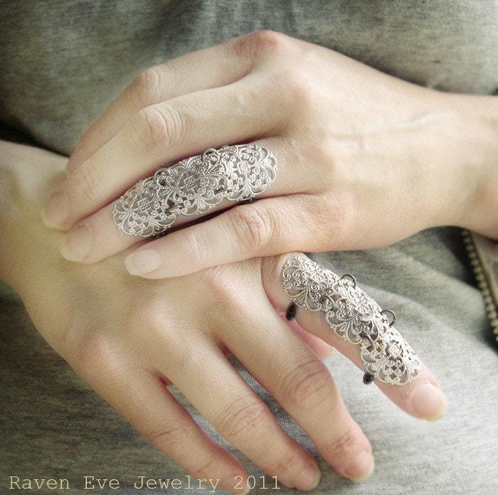 Versailles Armor Ring Gothic Flourish Filigree Knuckle Ring Two Ring Set Silver Tone