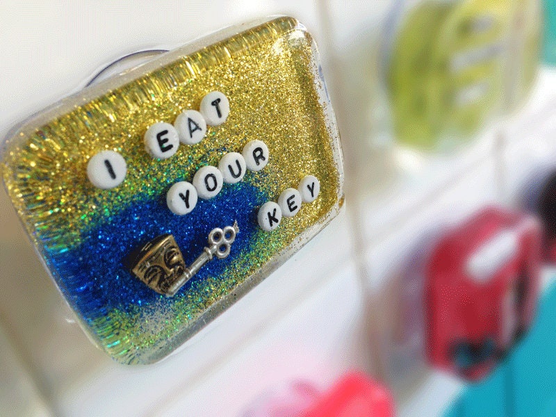 Weird Art for Your Shower: I Eat Your Key