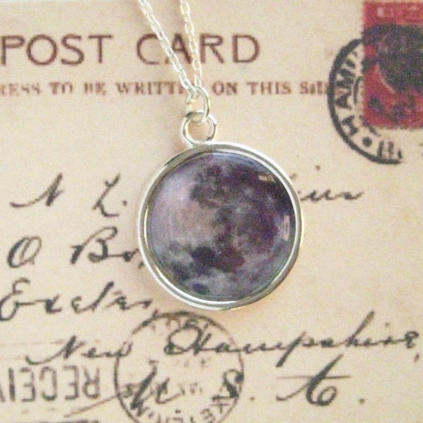 Magic Full Moon Lycanthropes and Lunatics Silver Charm Necklace from Hoolala
