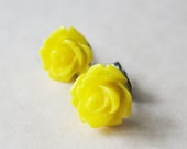 Sunshine Yellow Flower Earrings - Rose Stud Earrings - Lemon Yellow - pulpsushi
