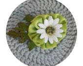 Daisy flower brooch with green fabric and leaves - Wedding corsage- Textile Jewelry - Mother's day Special