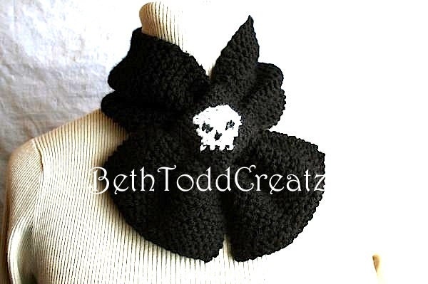 Skull Skarf Black Hand Knitted Cowl Scarf with Grey Skull Warm Winter Ascot Halloween Day of the Dead Men Women Fashion Gifts