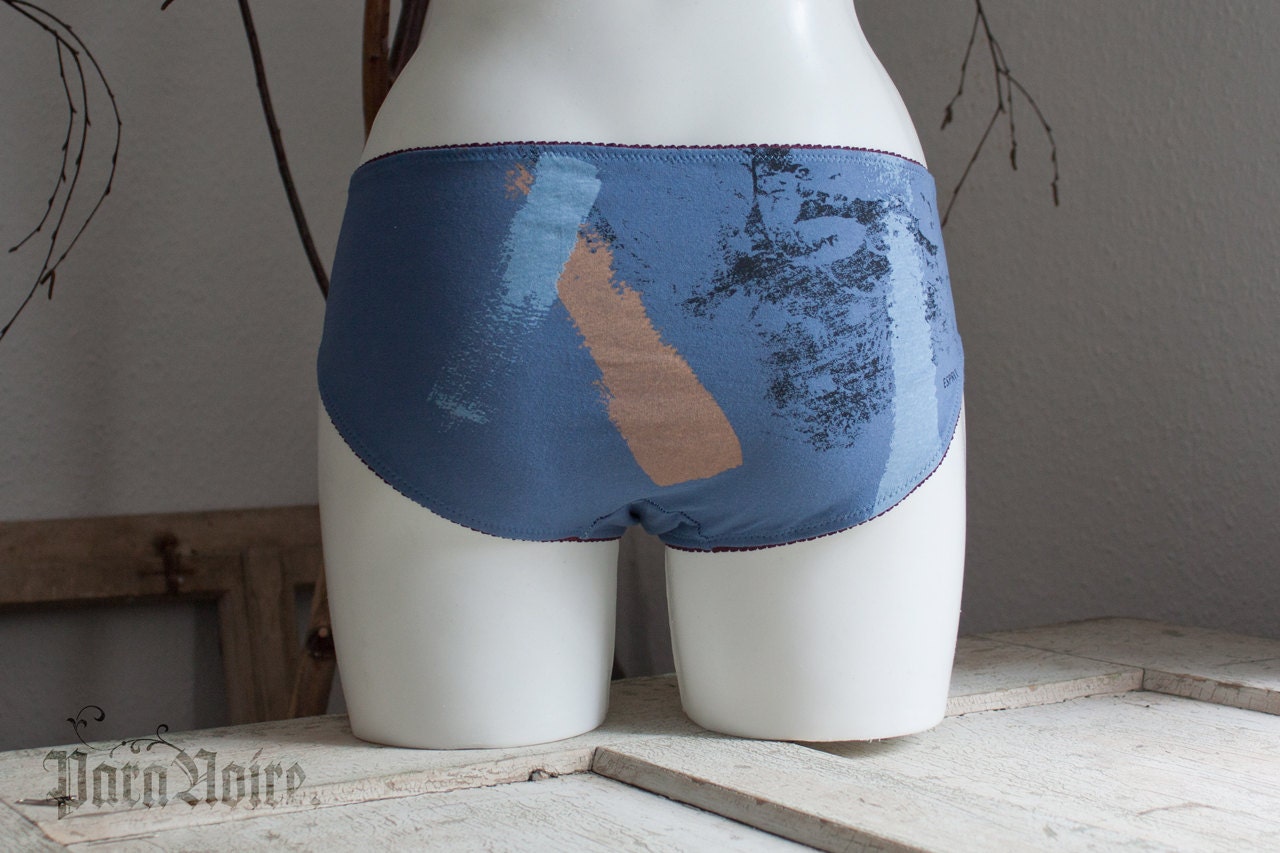 one of a kind - Blue Kiss Panty - upcycled cotton jersey panties with portrait print - size 102 (medium)