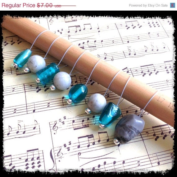 Spring Clearance Sale Snag Free Stitch Markers Large Set of 8 - Jasper Glass and River Stone - N77 - Fits up to size US 17 (12.75) Knitting