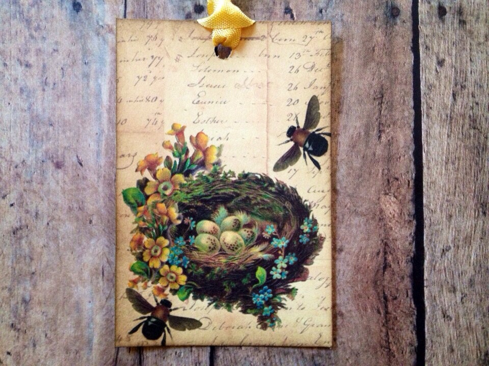 Bees And Nest-Vintage Style Gift Tag