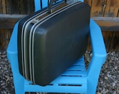 VINTAGE Samsonite gray small luggage piece