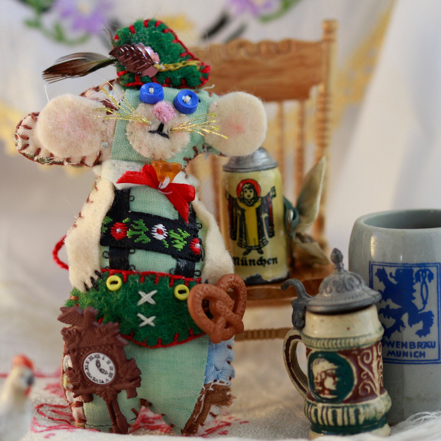 Deutschfest German Mouse Quilty Critter - Swiss Alps Version -Kookooclock/Pretzel