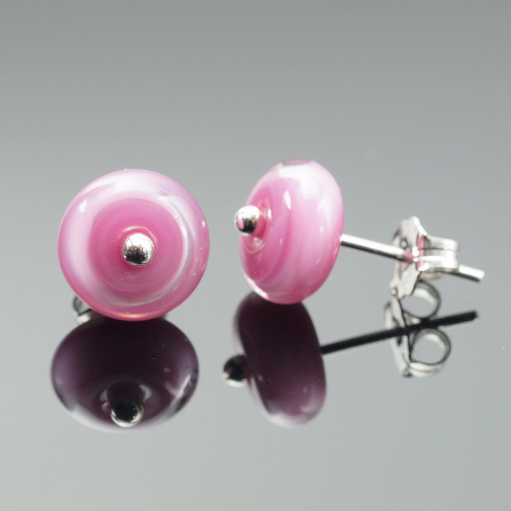 Small Glass Stud Circle Earrings in Pink