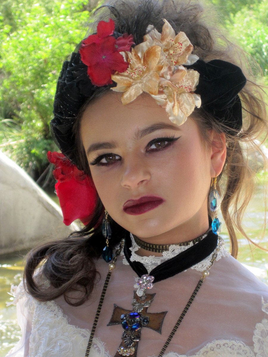 Darkly Gothic Black Velvet and Beautiful RED Rose Great GATSBY Flapper Girl headband Ooak