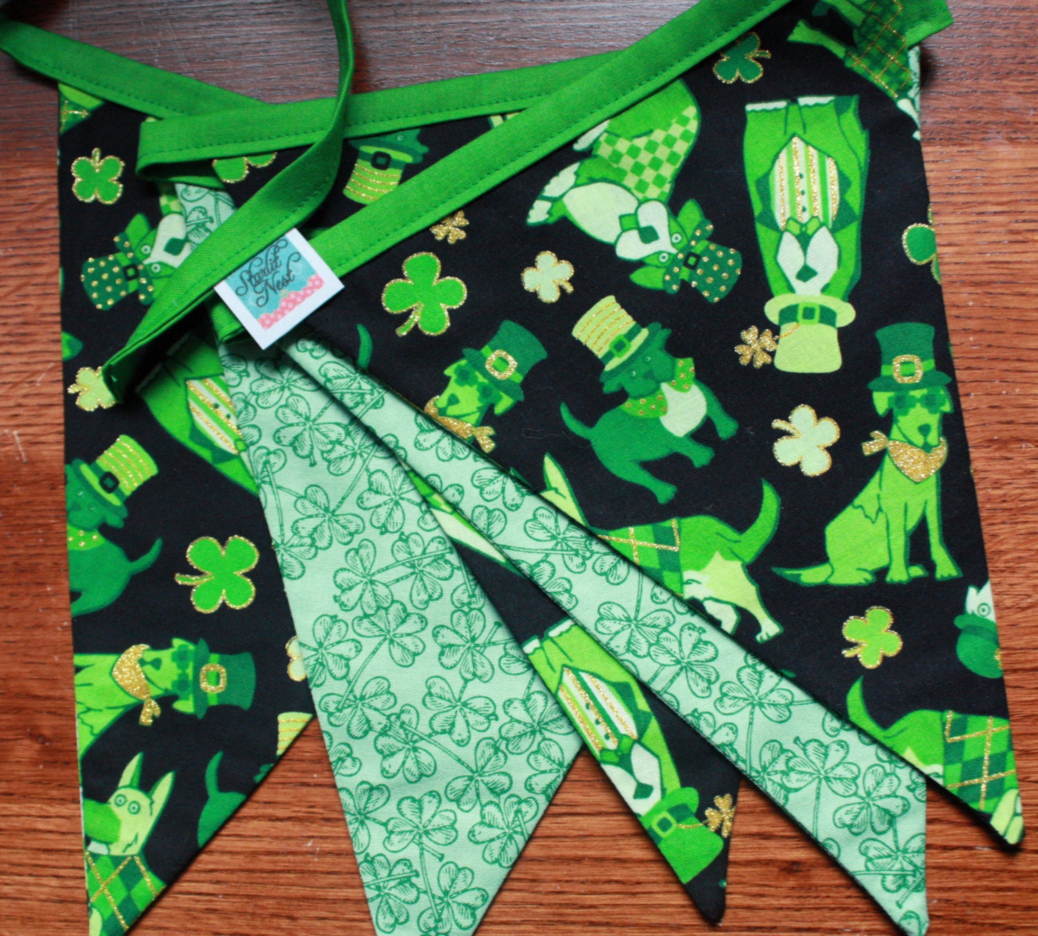 St. Patrick's Day Dogs, Fabric Banner, Green Bunting.  Ready To Ship.  Photo Prop, Nursery Decoration, Party Banner.