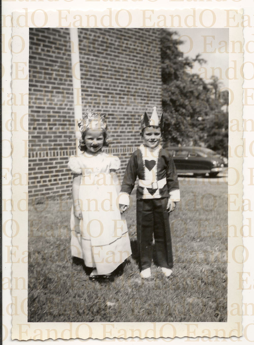 Fantastic Vintage Photo of Children in Costume, Fancy Dress King and Queen of Hearts 1940s