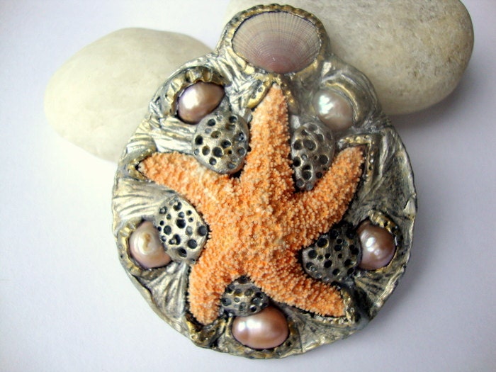 RESERVED For Lori            Starfish and Pink Pearl Brooch