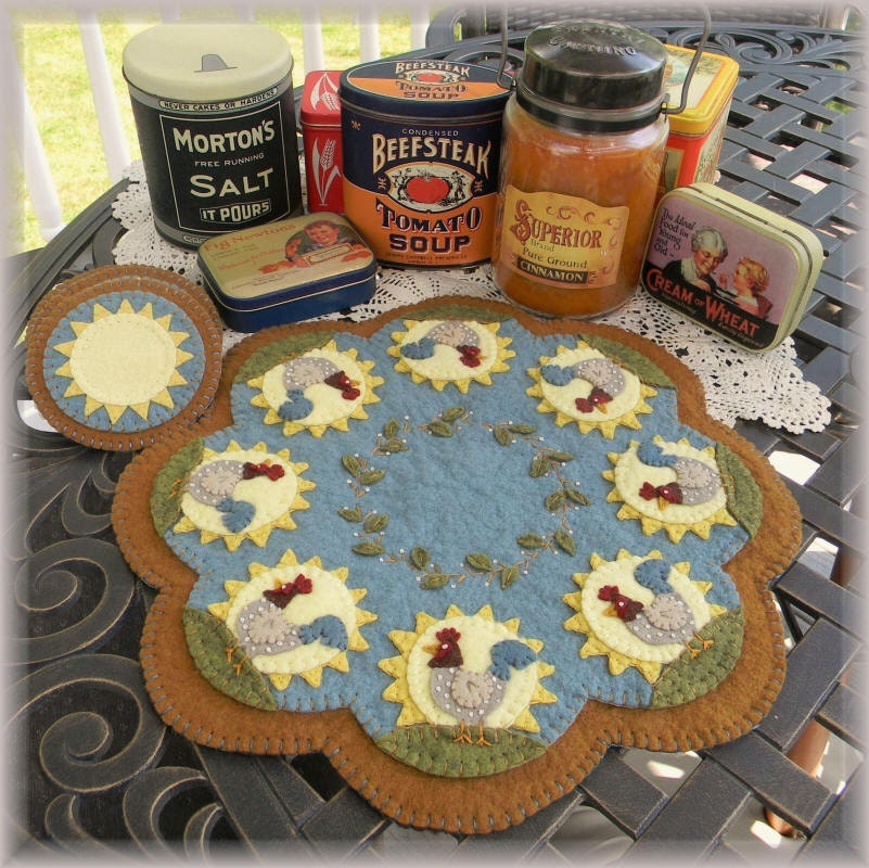 Retro Roosters Candle Mat/Penny Rug Pattern with Wool Kit