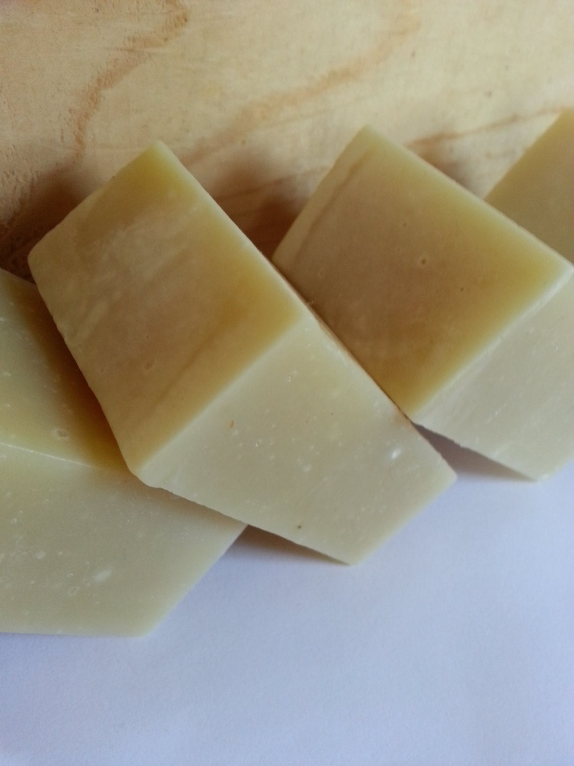 Grapefruit Lavender Essential Oils Type 3 Shampoo Bar Light Weight Normal Thin Oily Hair Types