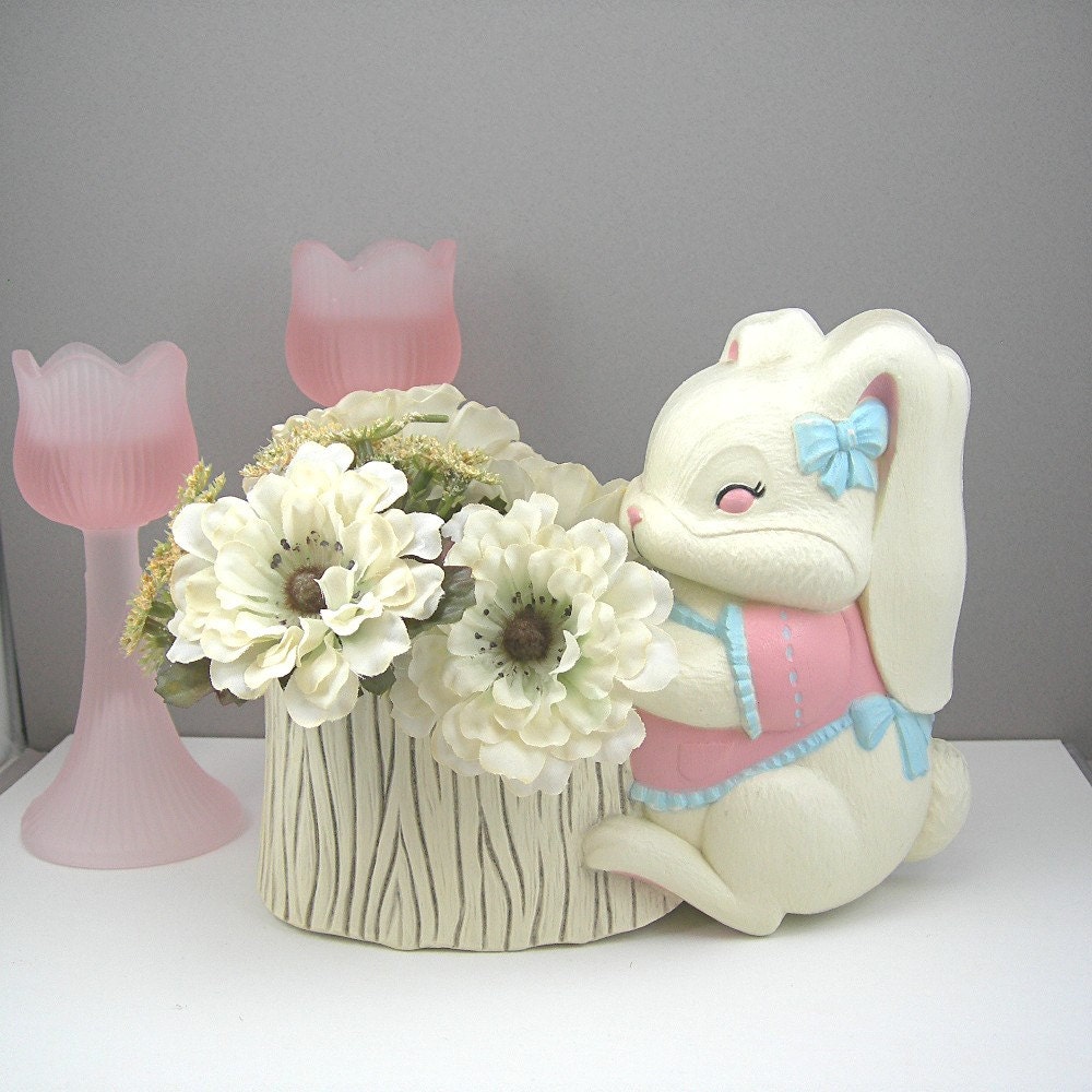 White Bunny Wall Pocket "Burwood" USA Molded Resin Rabbit Planter Child's Room Decor Nursery 1960-70s Baby Girl