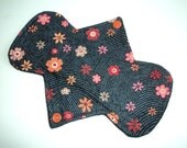 Cloth Menstrual Pad - 8" Bamboo / Hemp Core - Heavy Absorbency - Heatwave Floral