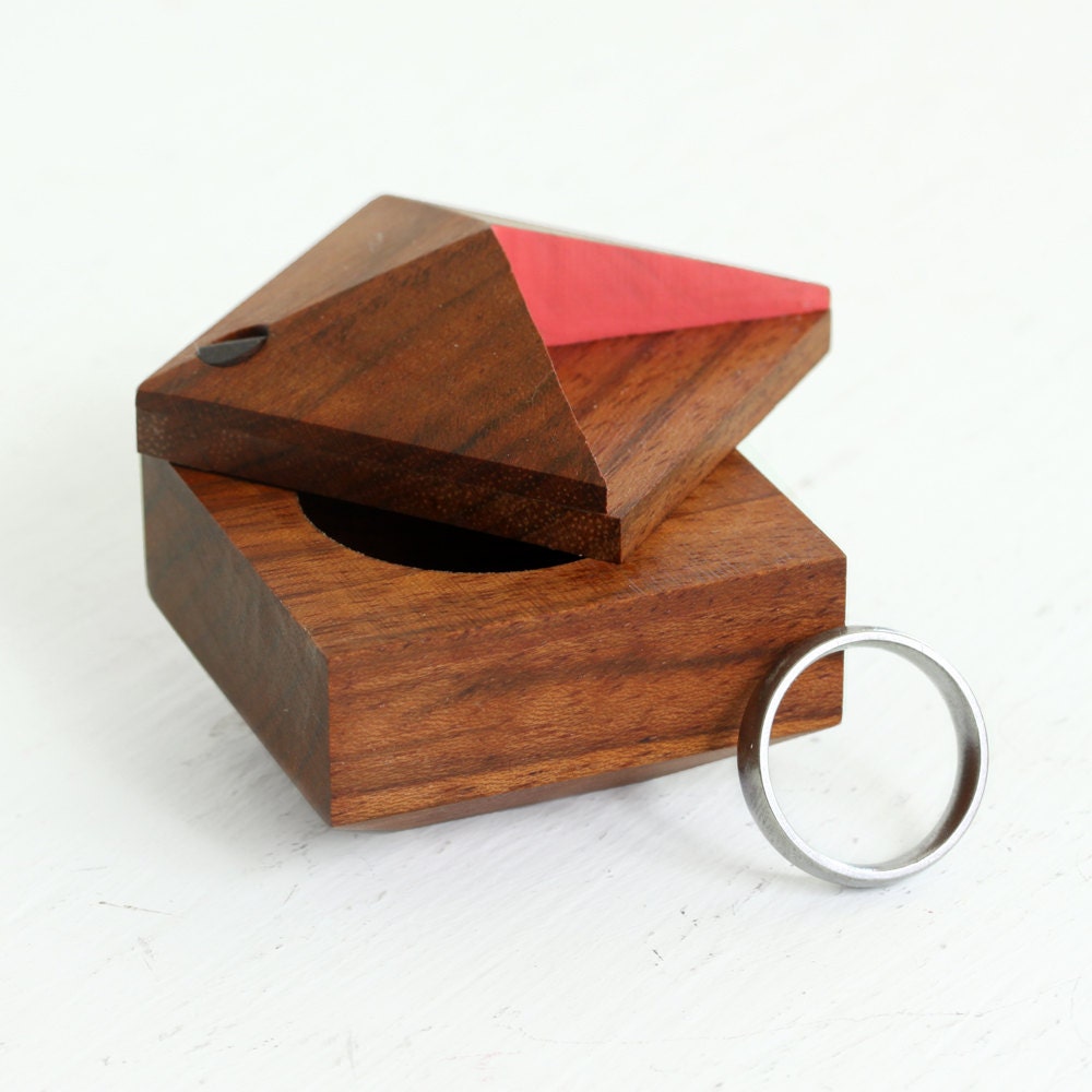 Pixie - faceted engagement ring box made from Caribbean Rosewood