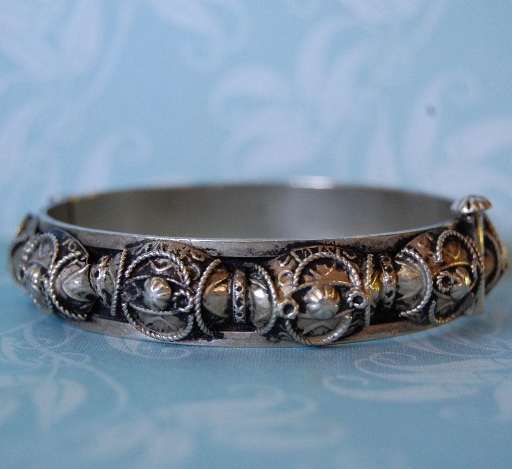 Vintage Hinged Silver Bracelet Bangle Italian Stamped ALP Ornate