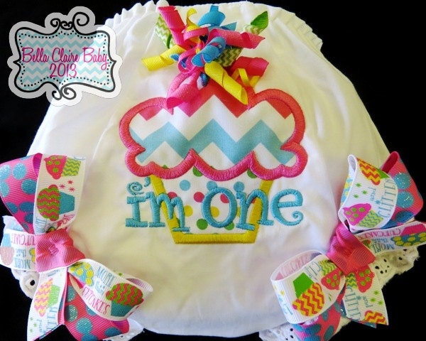 Girl Chevron Cupcake Bloomers for baby girls toddler- Personalized diaper cover Custom Order Chevron and Sparkle ribbons