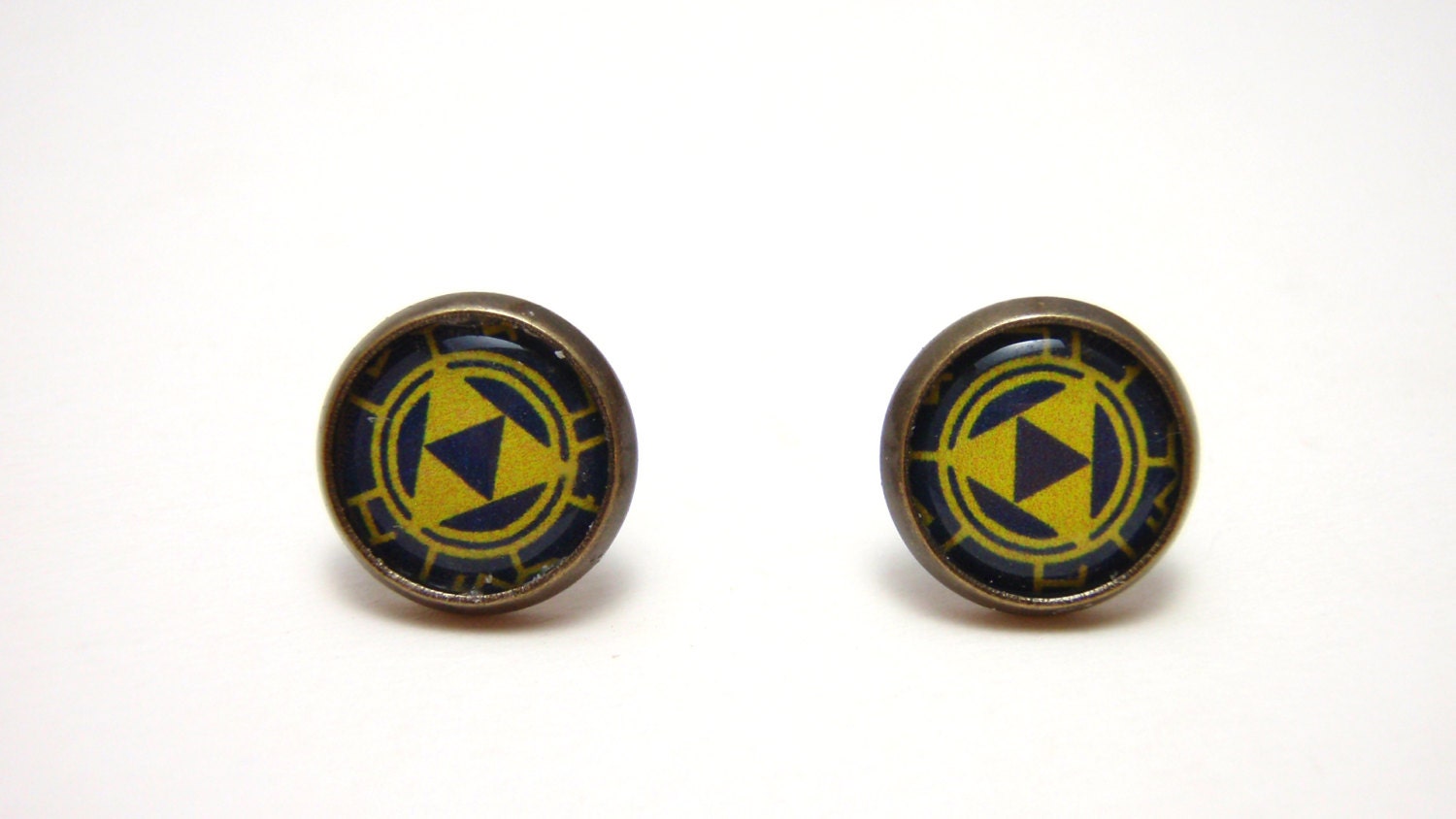 Gold Triforce Studs - Legend of Zelda - LIMITED EDITION black and yellow Nintendo Triforce post earrings SMALL - Geek Chic Gamer