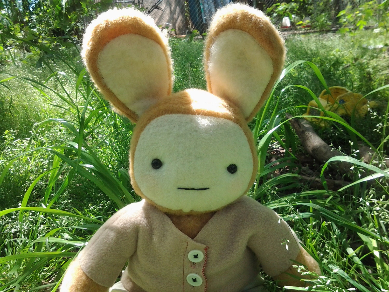 Big and Huggable Ellecbees - Oliver