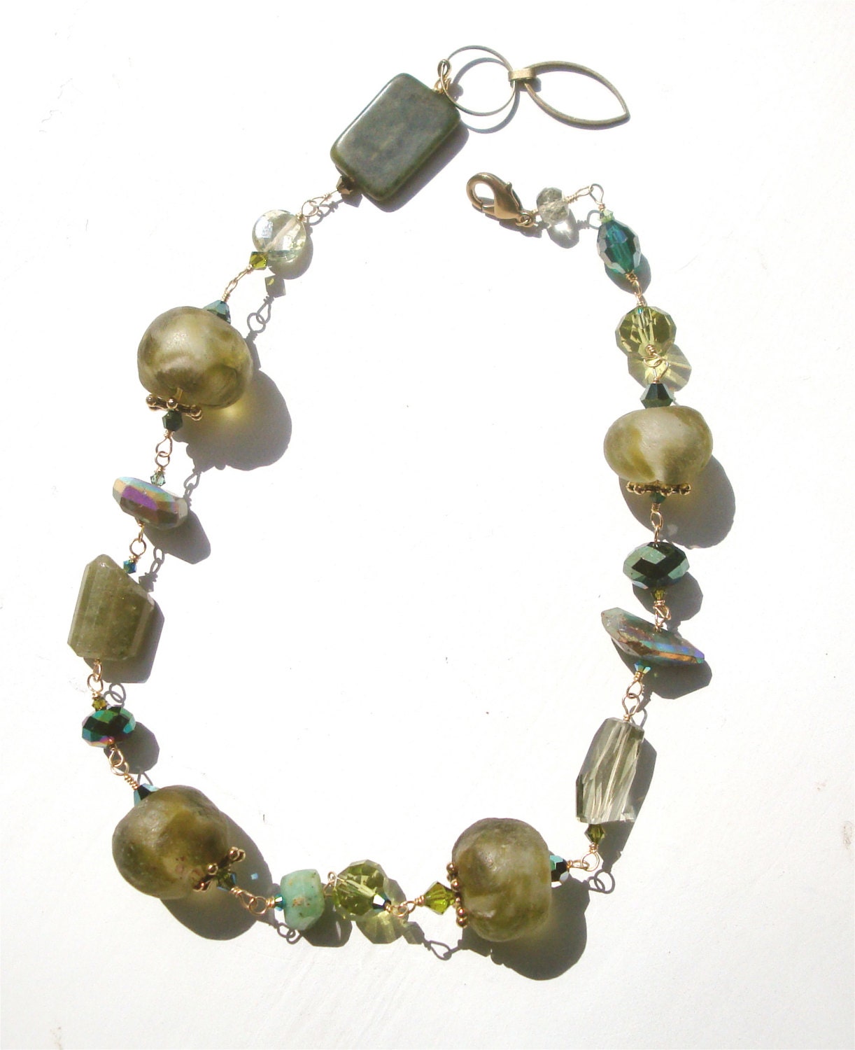 Chunky green semi-precious woodsy necklace