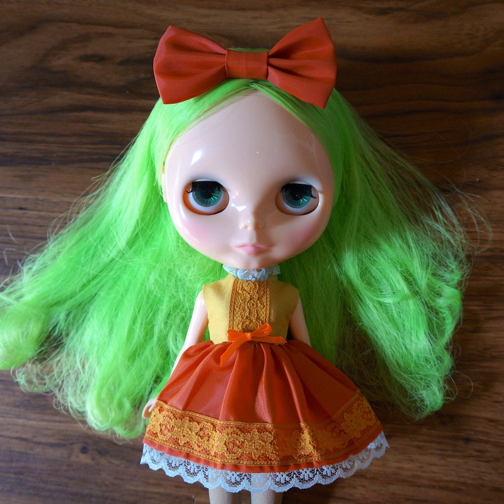 creamed corn vintage dress and bow set for blythe