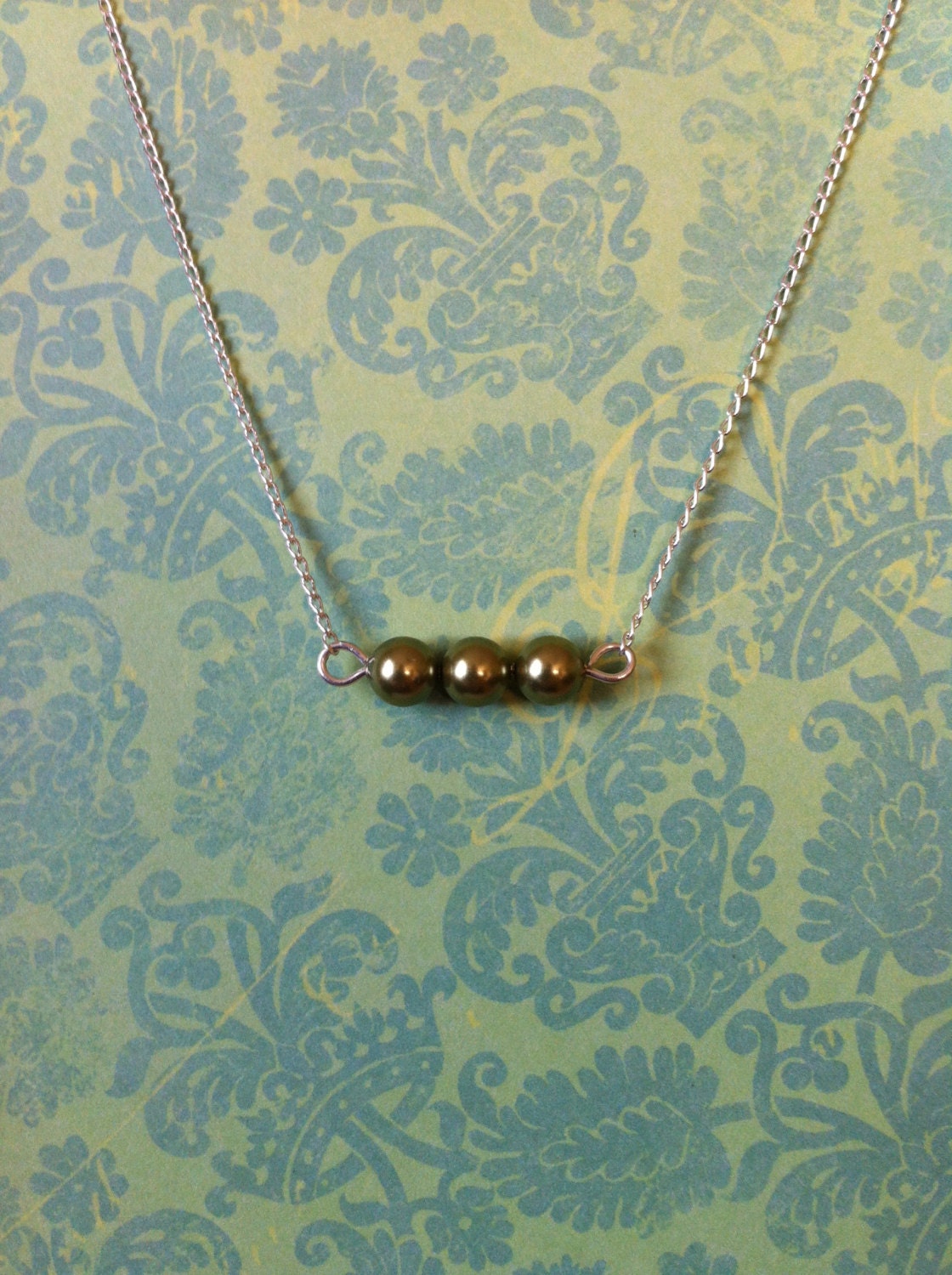 Sterling Silver Green Swarowvski Pearl Necklace