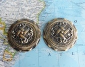 2 vintage round textured brass metal knobs with matching trimplates includes hardware