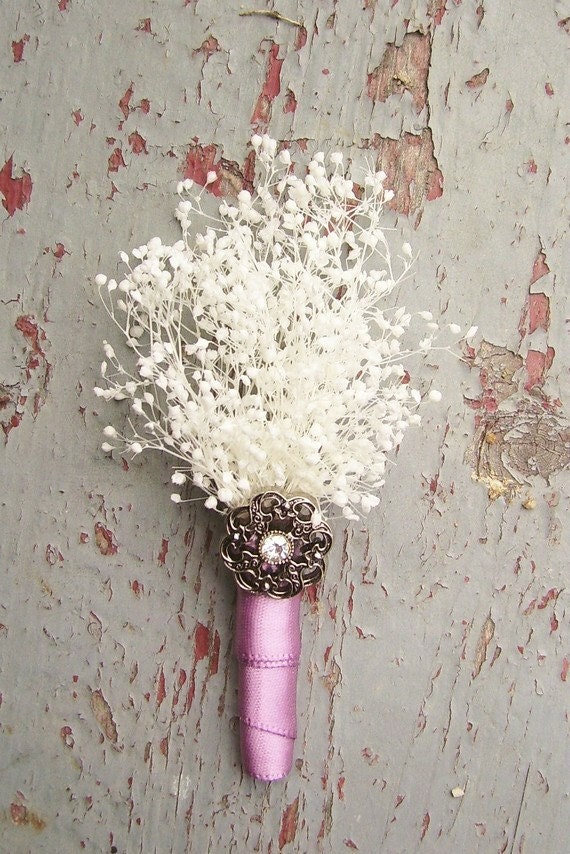 Baby's Breath Boutonniere with Vintage Button