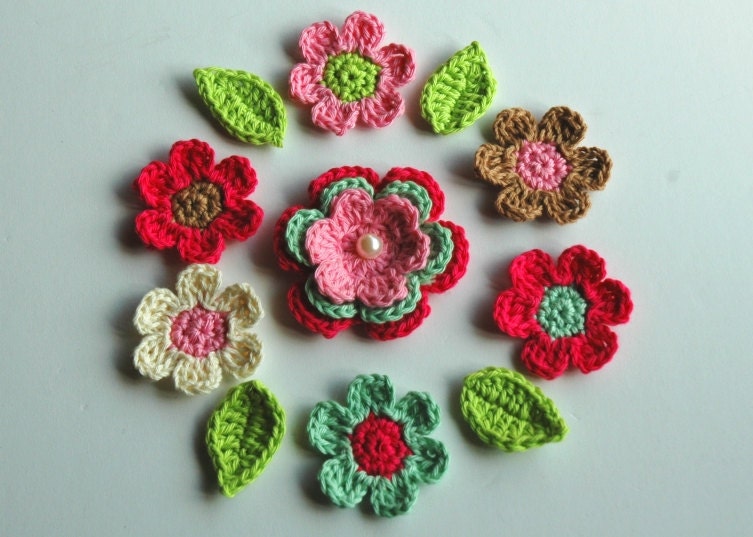 Crochet Applique Flowers in Raspberry Pink and Mint Green