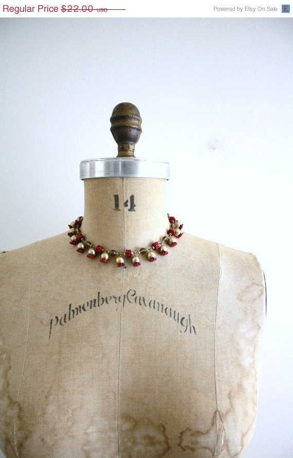 50% off Shop Closing Sale Vintage Necklace . Gold Tone . Red Bud Beaded Necklace . 1960s 60s . Short